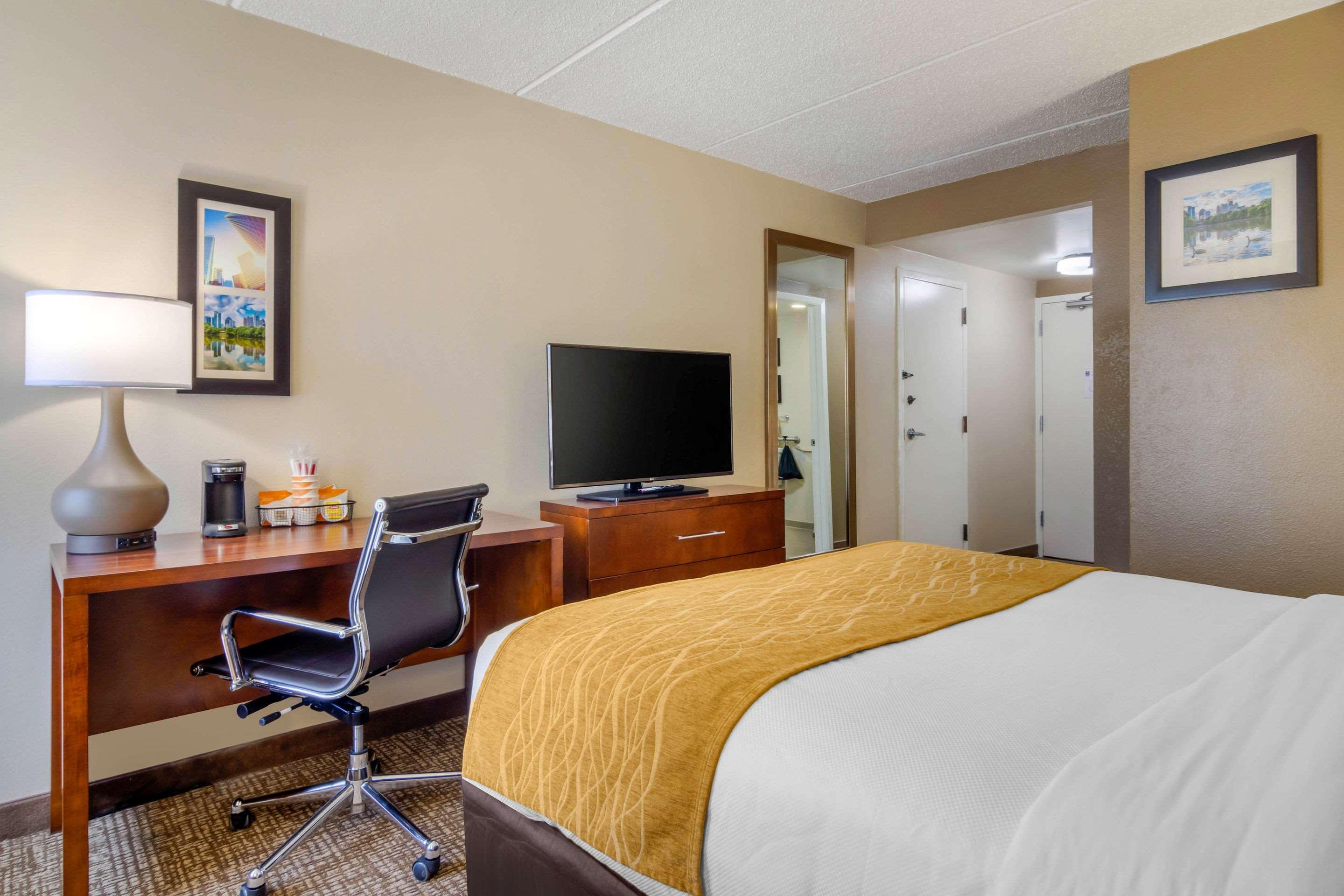 Comfort Inn Atlanta Airport Экстерьер фото